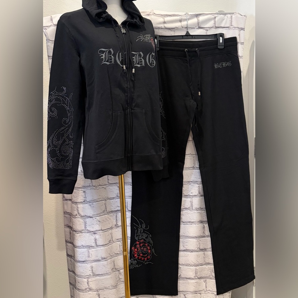 BCBG Maxazria:XL Black Hoodie and Pants Set with Red Accents 95% Cotton Pockets - Picture 2 of 16